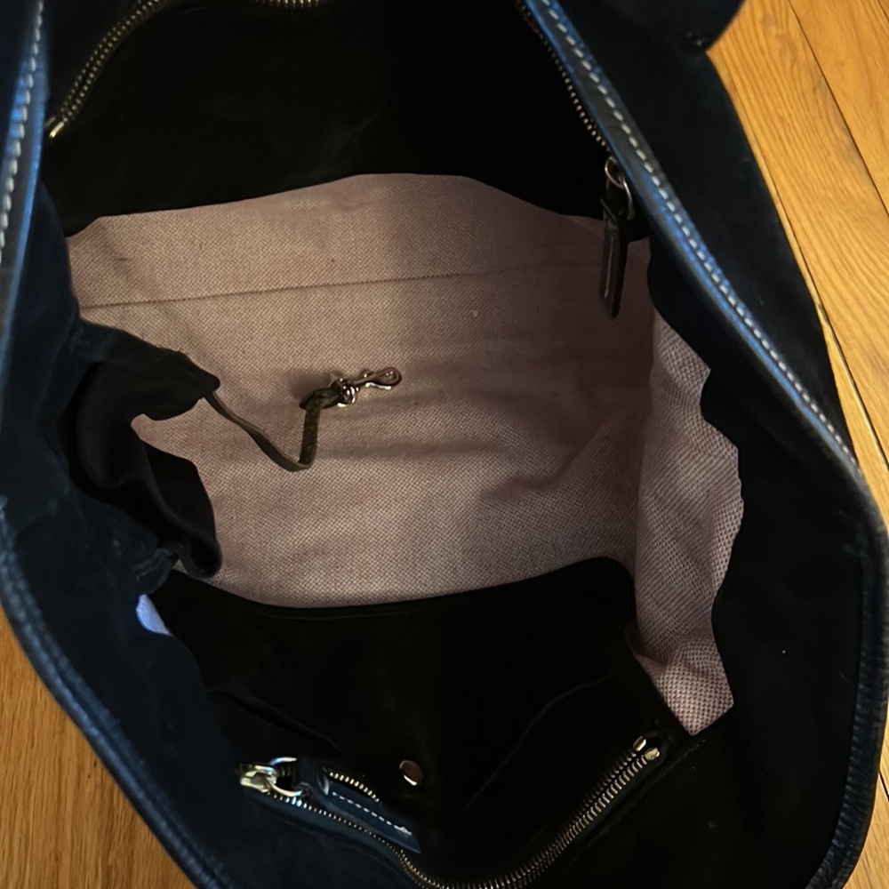 Vintage Black Suede Dooney and Bourke Tote Bag in Nice Vintage Used Condition đź’• - Picture 3 of 9